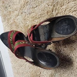 Gucci Sandals, beautiful,  excellent used condition with the famous Gucci colors